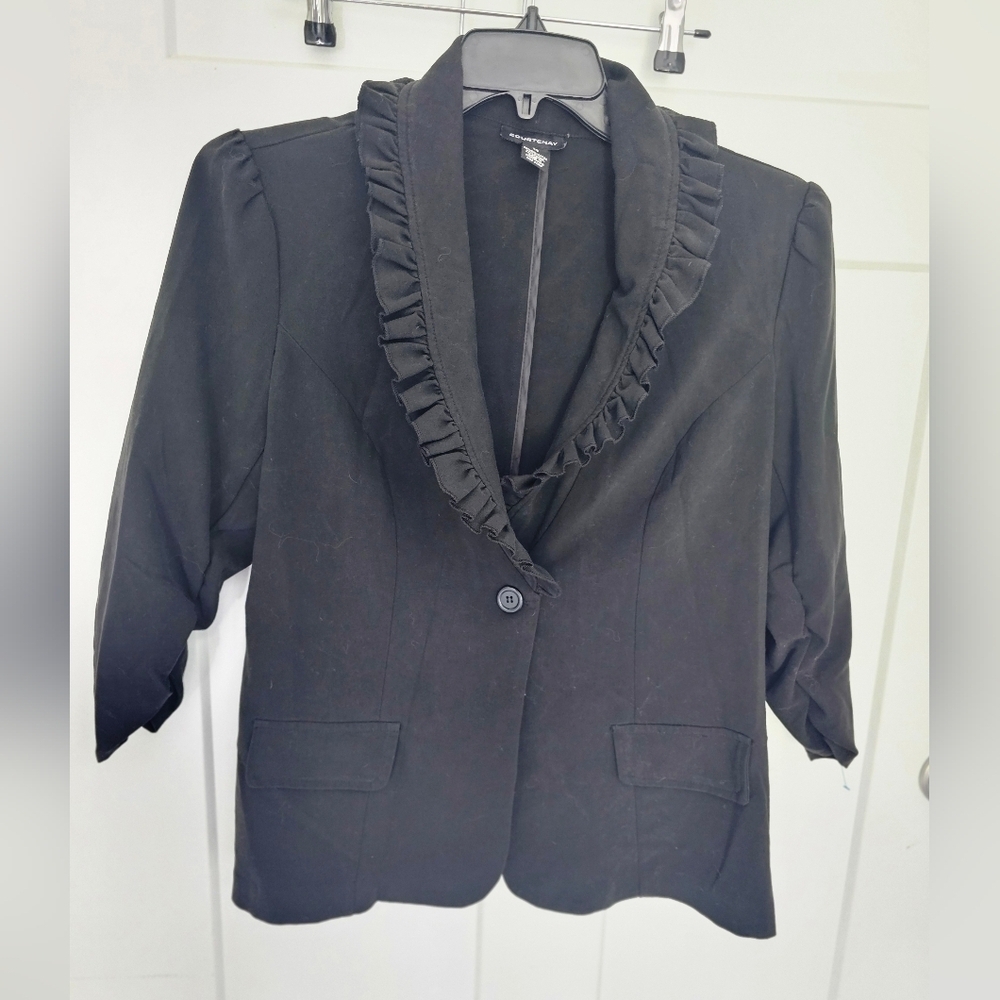 Courtenay Black Ruffle Collar Blazer | Size 14